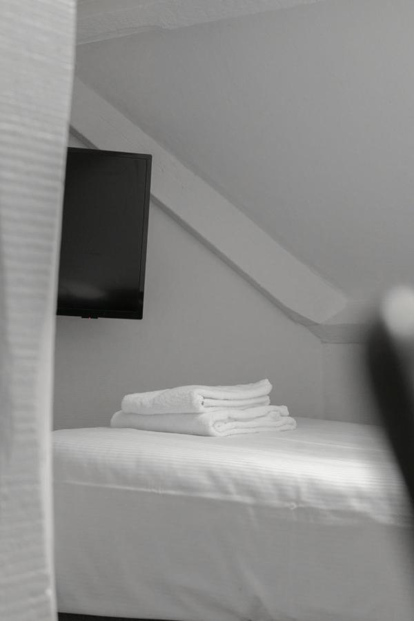 Budget Twin Room,1372289603:JPEG