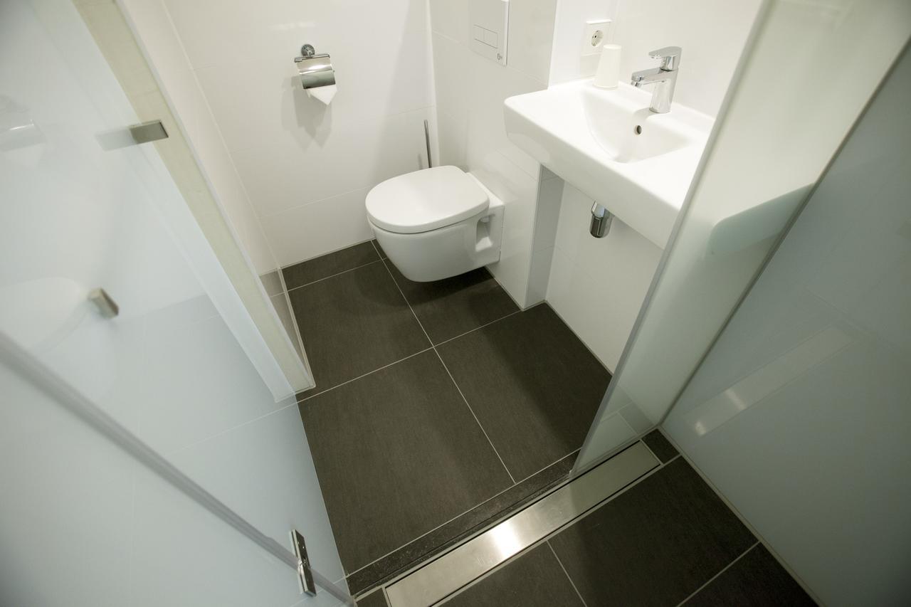 Small Double Room,669369171:JPEG