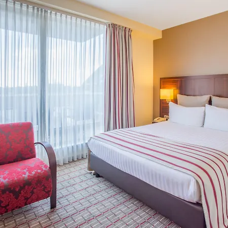 Crowne Plaza Maastricht By Ihg-2